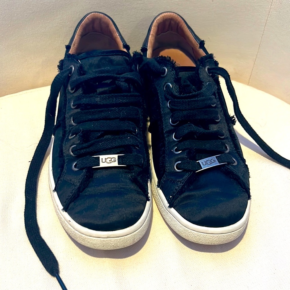 Ugg Casual Black Sneakers